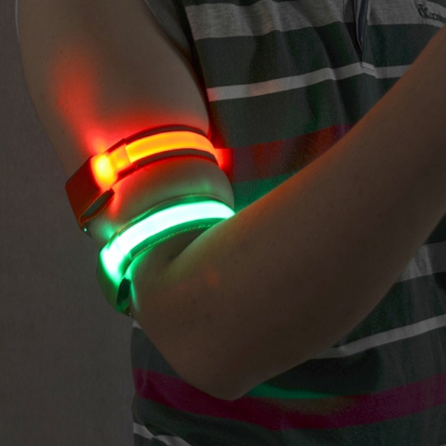 Colorful-LED-Armband-Sports-Bike-LED-Safety-Reflective-Belt-Strap-Snap-Wrap-Arm-Band.jpg_640x640.jpg